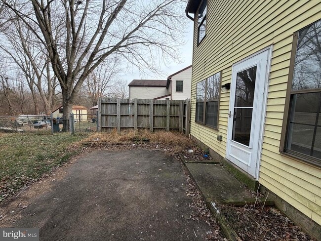 Photo - 120 Redwood Dr