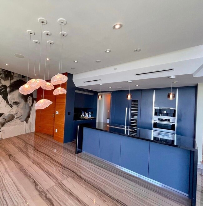 Photo - 92 SW 3rd St Unit PH5213