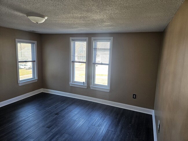 Photo - 42 Clinton St Unit 42 Clinton St.  2nd Flr.