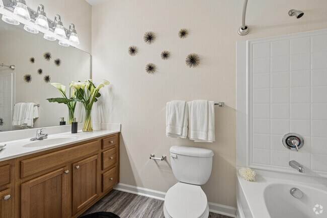 Scotland - 2BR, 2BA - 1,075SDF - Second Bathroom
