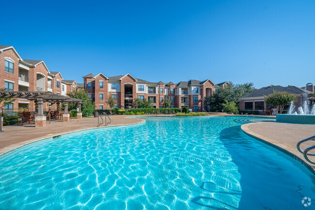 Building Photo - The Fountains at Almeda Rental