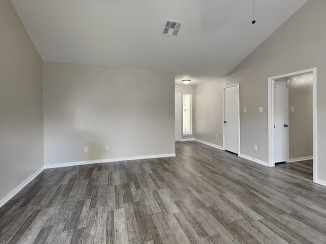 Photo - 2307 Romayor Ct