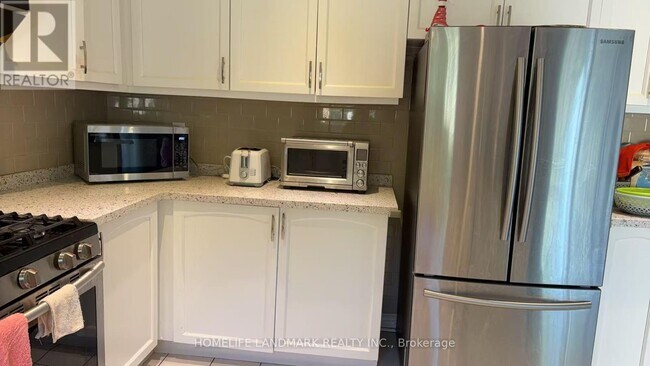 Photo - 3153 Colonial Dr