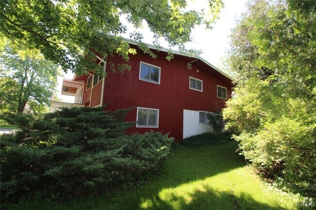Building Photo - 6363 Muskrat Bay Rd Rental