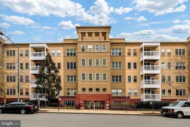 Building Photo - 2001 12th St NW Unit 419 Rental