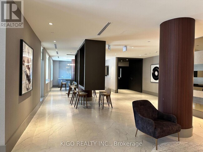 Photo - 55 Duke St W Unité 905