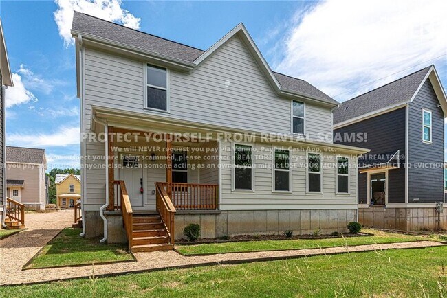 Photo - 1027 S Laramie Hts House