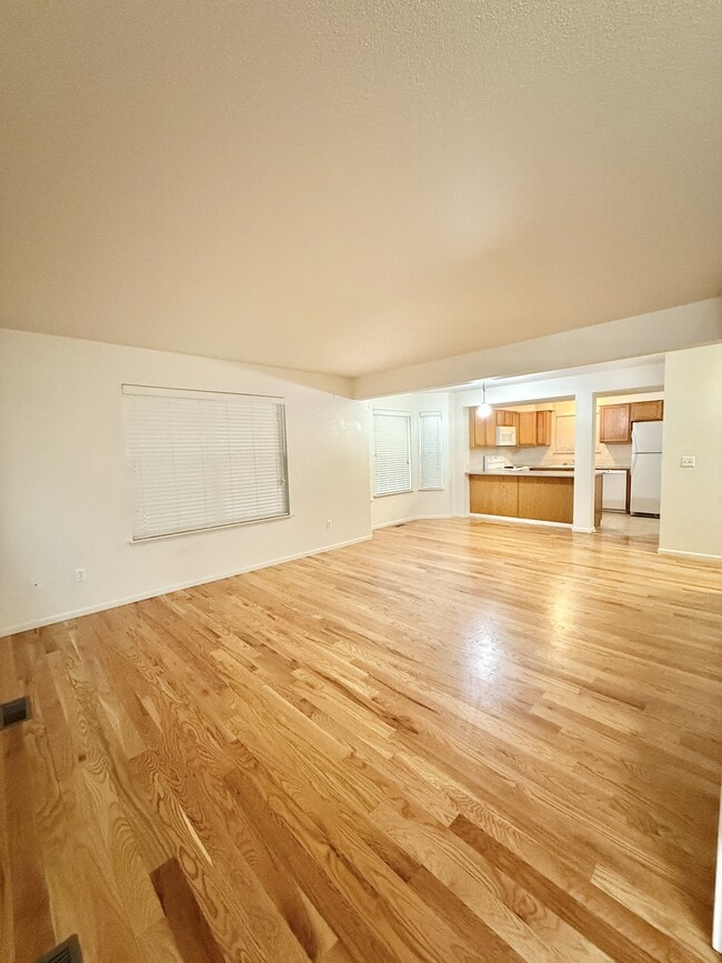 Photo - 4527 Starflower Dr