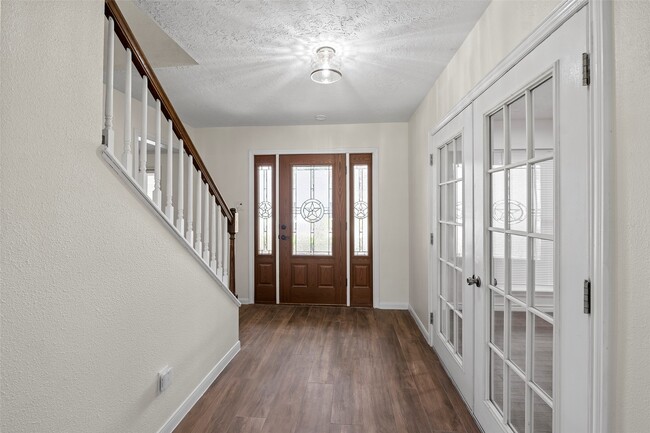 Photo - 8114 Coolshire Ln