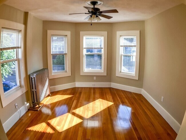Photo - 130 Metropolitan Ave Unit 2