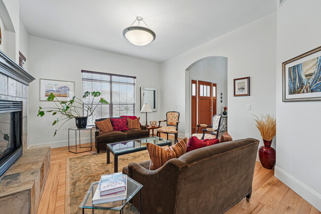 Photo - 8201 E 6th Ave