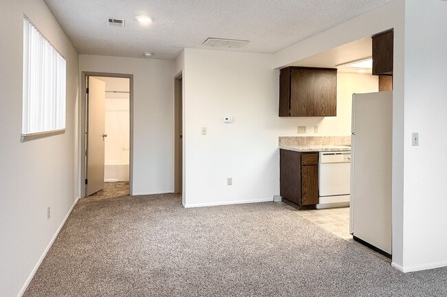 Photo - Avalon Court Apartments