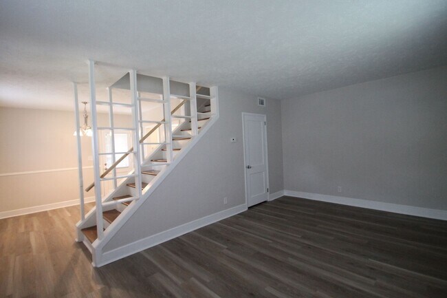 Photo - Exclusively Offered by Muse Realty, LLC