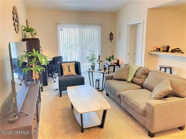 Building Photo - 6100 Maggies Cir Unit 113 Rental