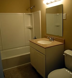 2 Bedroom Townhouse - Bathroom