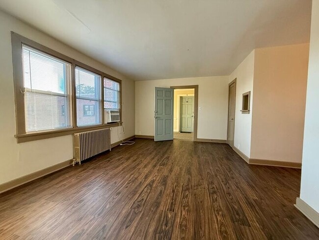 Photo - 1400 Kenmore Ave Unidad E6