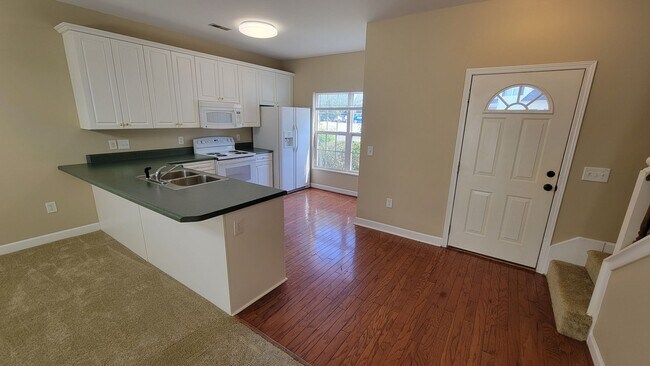 Photo - 3 Bed, 2 Bath Townhome in Mauldin is Avail...