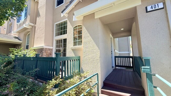 Photo - Bright and Airy 3BD/2.5BA Townhouse in Shadowhawk Community, Danville- Available NOW!