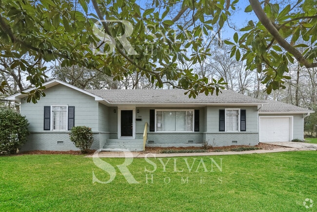 Building Photo - The Lifestyle You Deserve. Rental