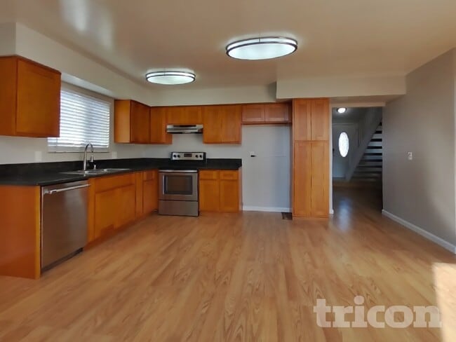 Photo - 110 Inverness Dr