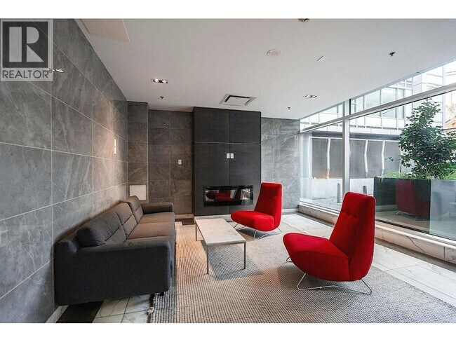 Photo - 1283 Howe St