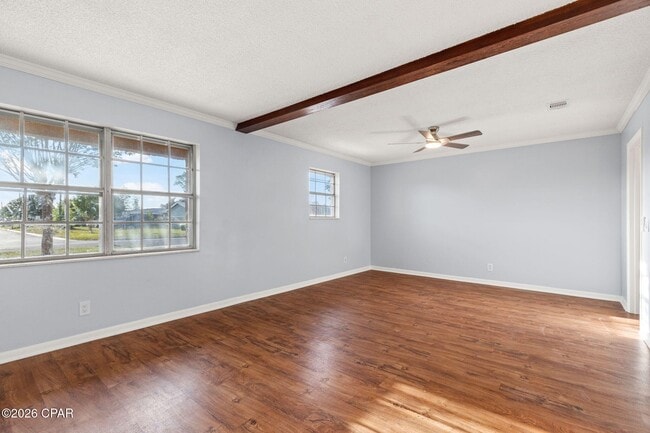 Photo - 106 Moody Dr