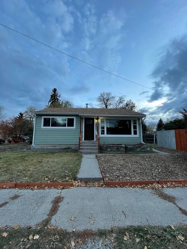 Photo - 1204 W Story St Unidad A