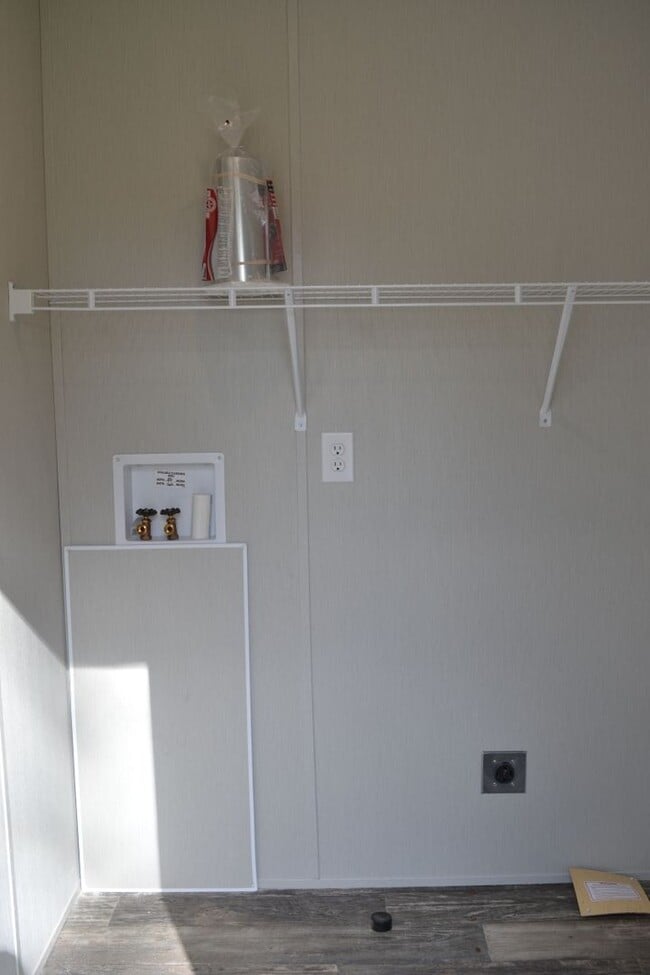 Photo - 100 Garlington Cir