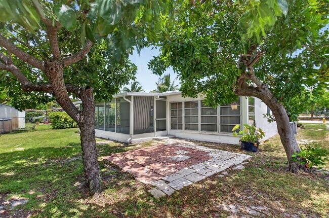 Photo - 540 NE 61st Ct