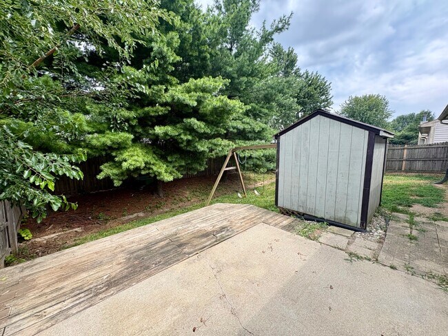 Photo - 1443 Blue Brook Way