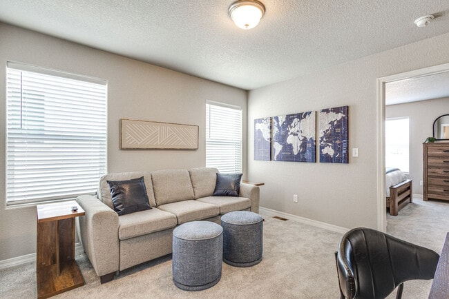 8458 Blue Feather Lp Unit SI ID1546213P