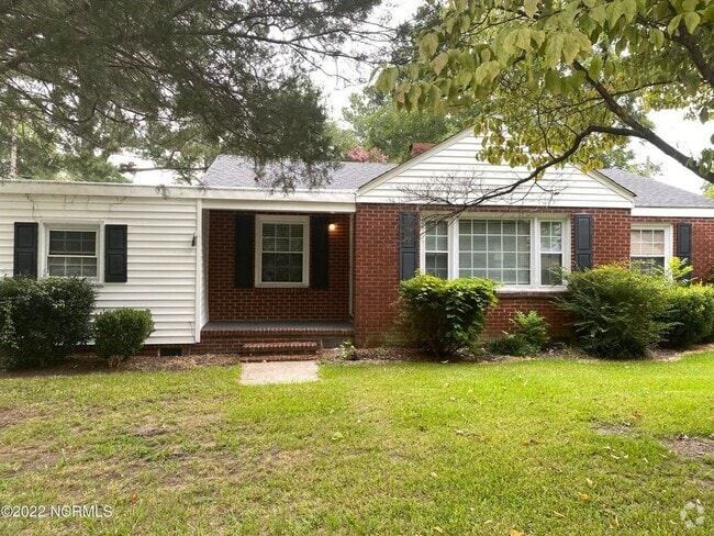Building Photo - 2901 Jefferson Dr Rental