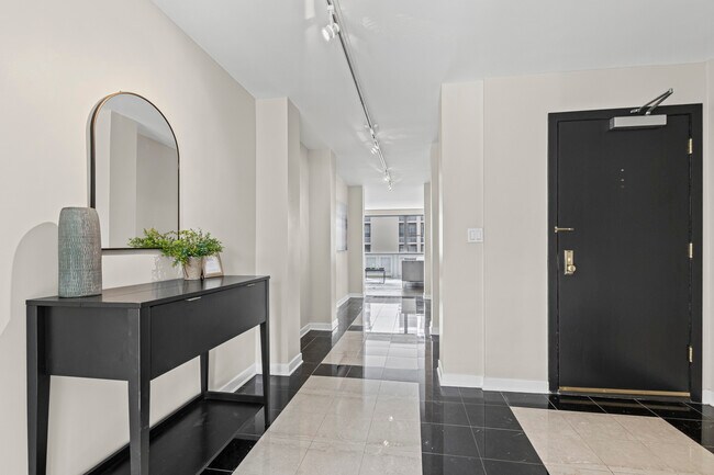 Photo - 850 N Dewitt Pl Unit 18A