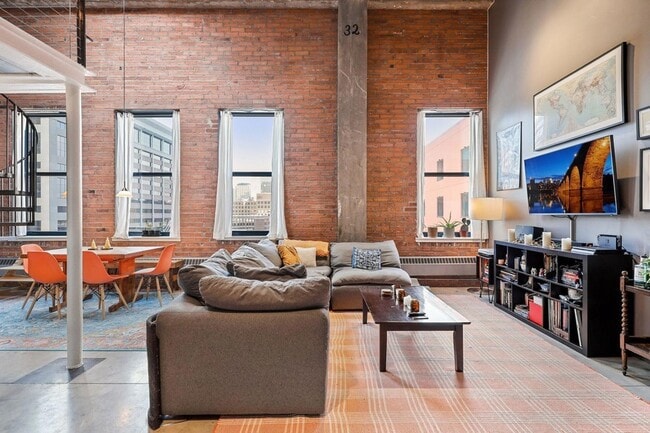 Photo - 250 Park Ave