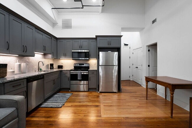 Photo - 10 W Main St Unit 5