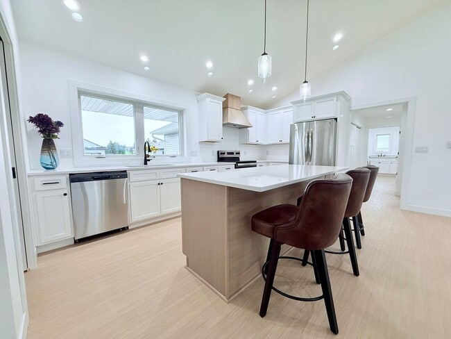 1513 Prairie Dr