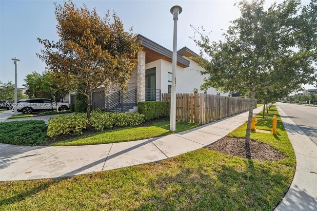 Photo - 7635 NW 103rd Pl