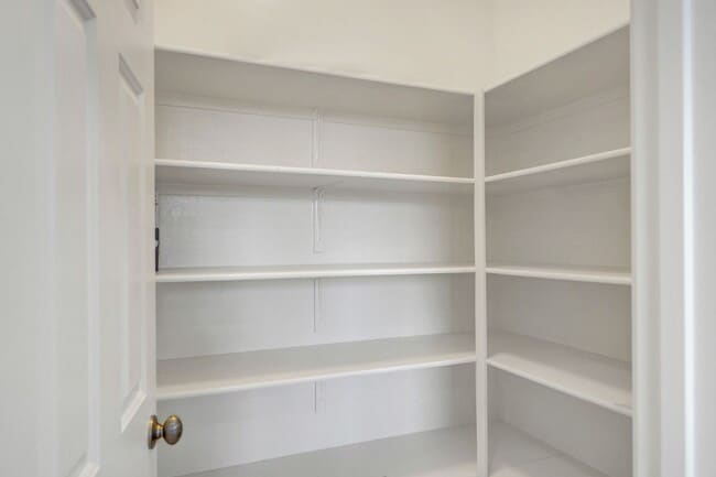 Photo - Stunning 4 Bedroom with Mountain Views!