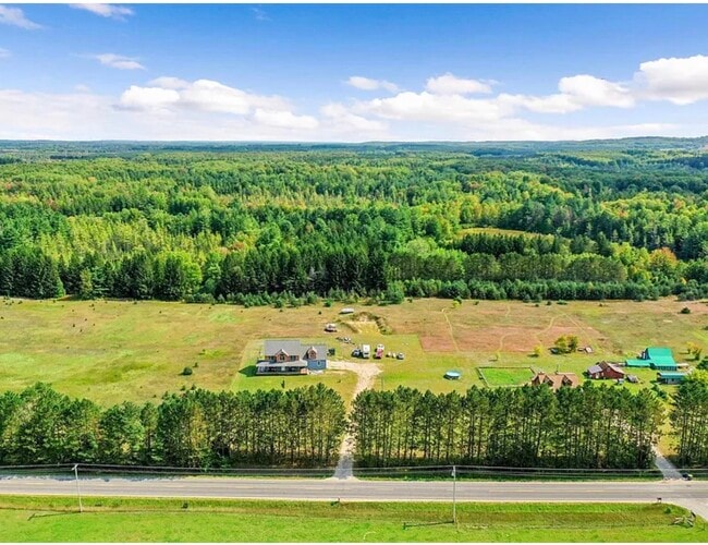 Photo - 6869 Creighton Rd SW