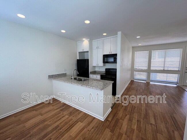 Photo - 4015 Bowser Ave