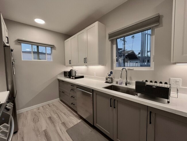 4649 Santa Monica Ave Unit 4649