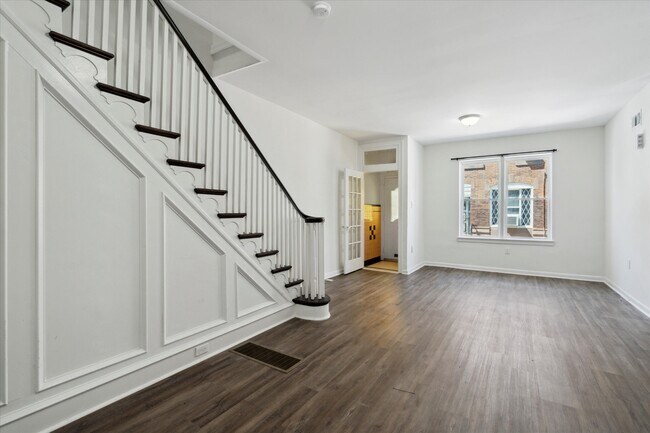 Photo - 2217 S Chadwick St