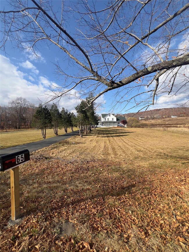 Photo - 65 Lattintown Rd Townhome