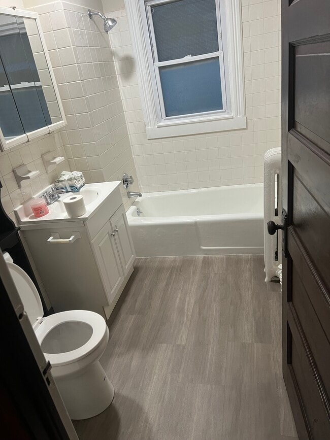 Photo - 33 Clinton St Unidad 2 floor apartment