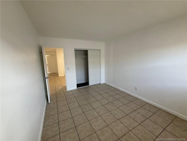 Photo - 1865 40th Ave Apartment