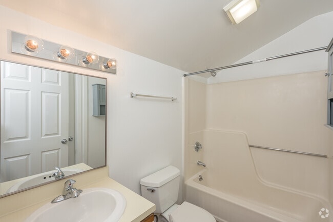 2BR,1BA - 1,200SF - Bathroom