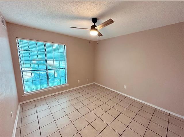 Photo - 915 Turtle Lake Blvd