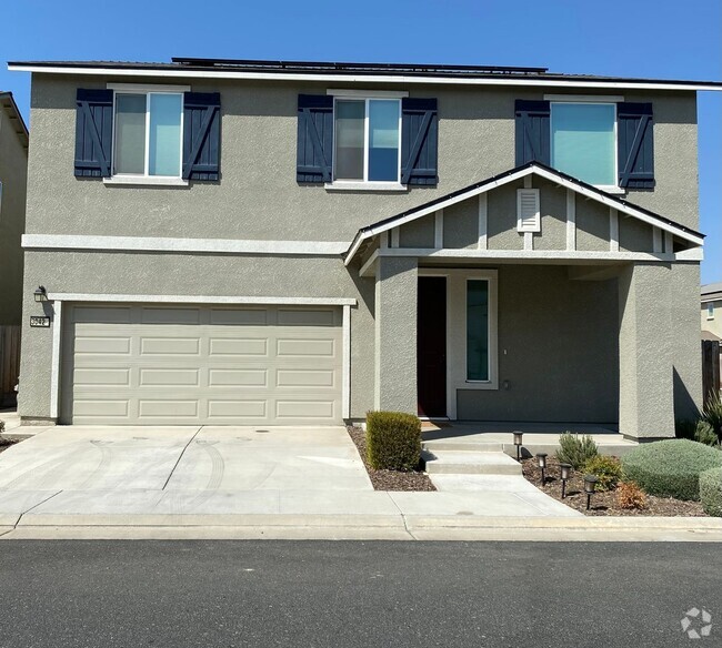 Building Photo - Lovely Home for rent in Visalia, Ca