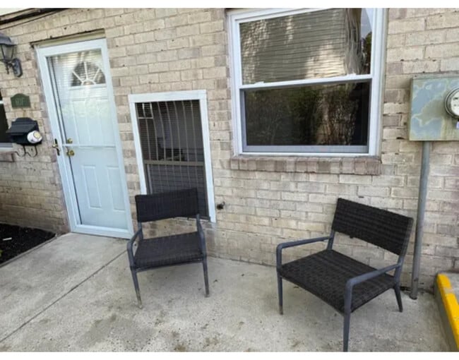 Photo - 613 Edison Ave Unidad F Rental