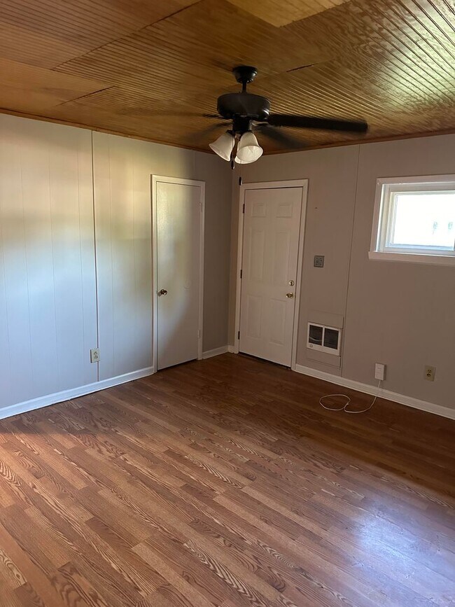 Photo - 1402 Rison Ave NE Unidad 1402 Rison- B (Bravo)